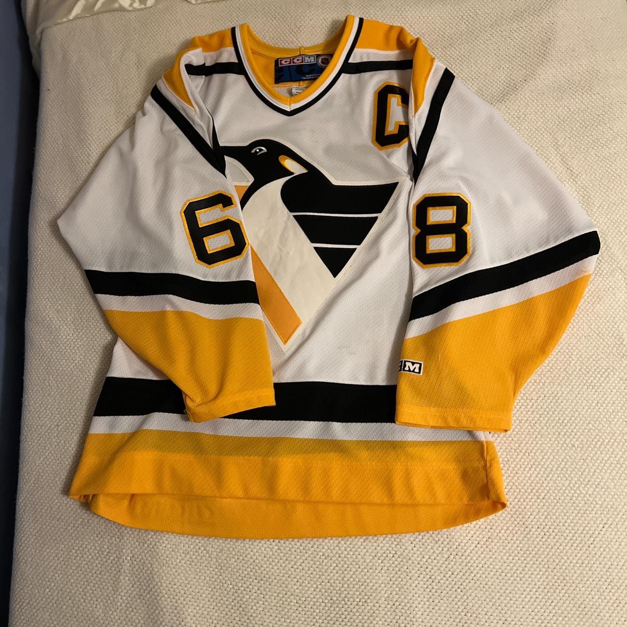 PITTSBURGH PENGUINS OLD TIME HOCKEY SIZE SMALL - Depop