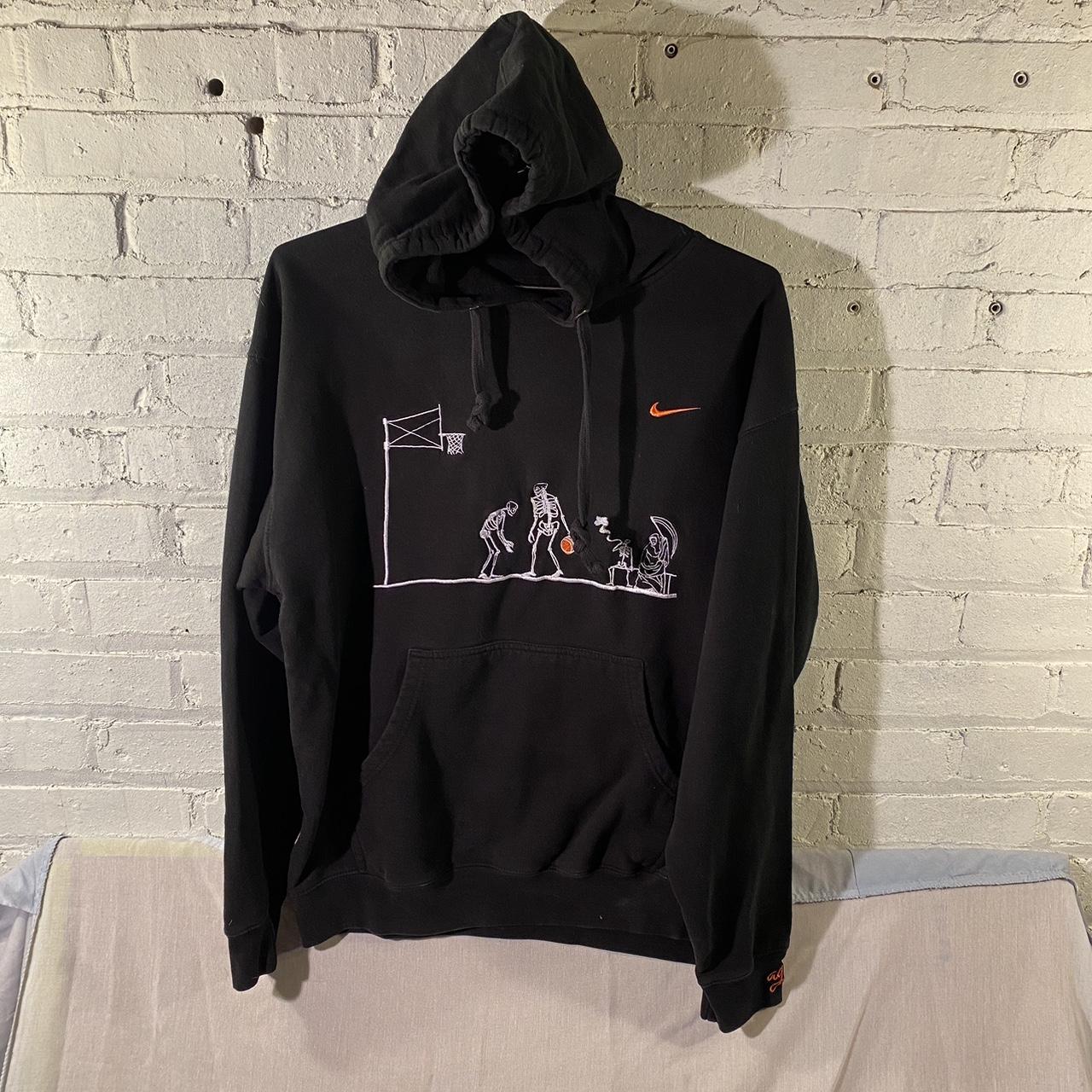 Nike embroidered skeleton hoodie. SZ M 23 put to