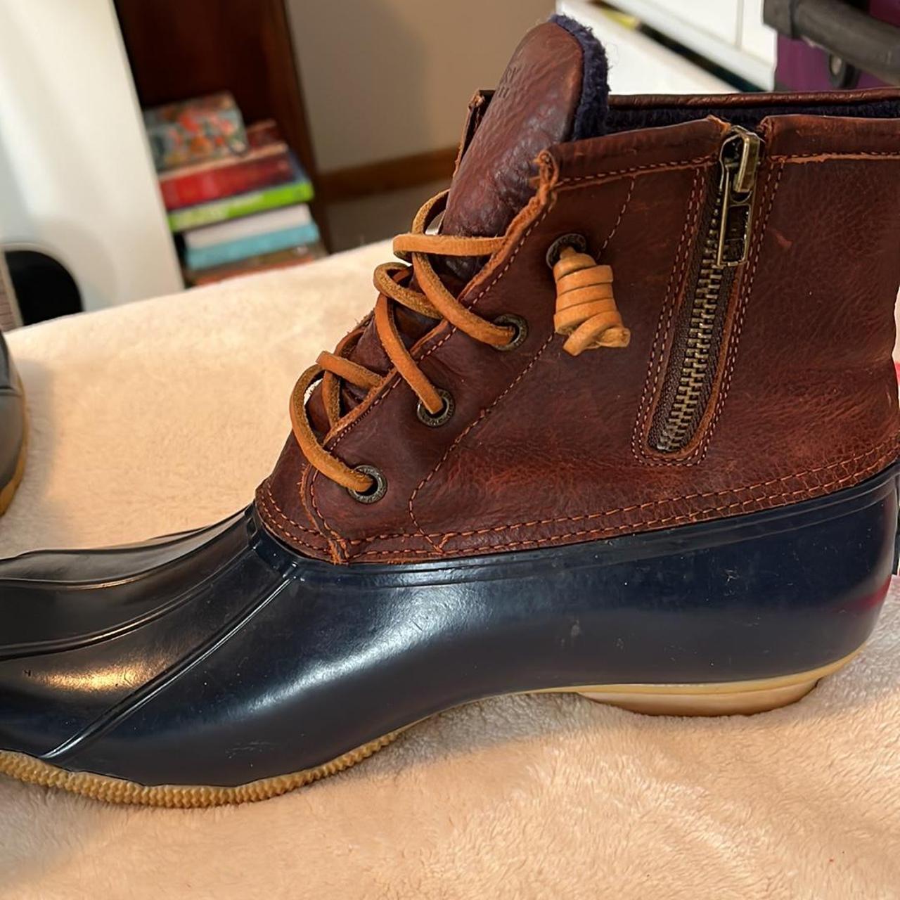 Sperry Women's Blue and Brown Boots | Depop