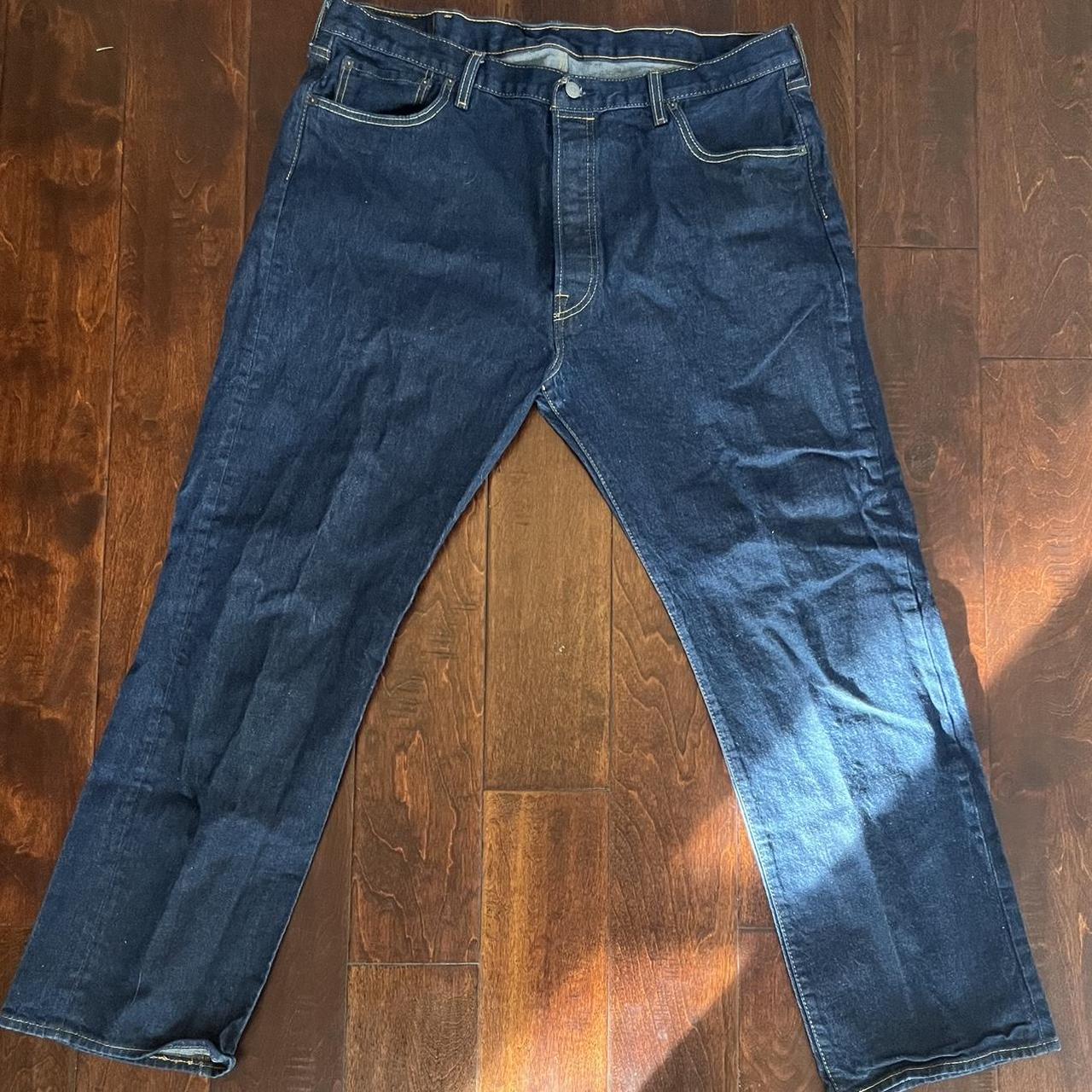 Levi s 501 Jeans Like New medium wash Size Depop