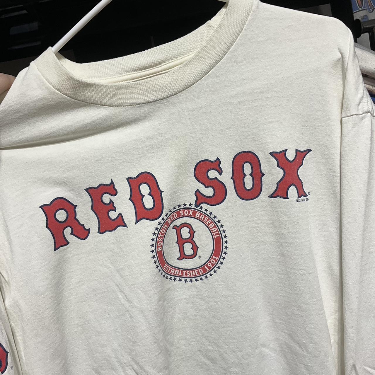 Vintage Nike Boston Red Sox tshirt. Vintage red - Depop