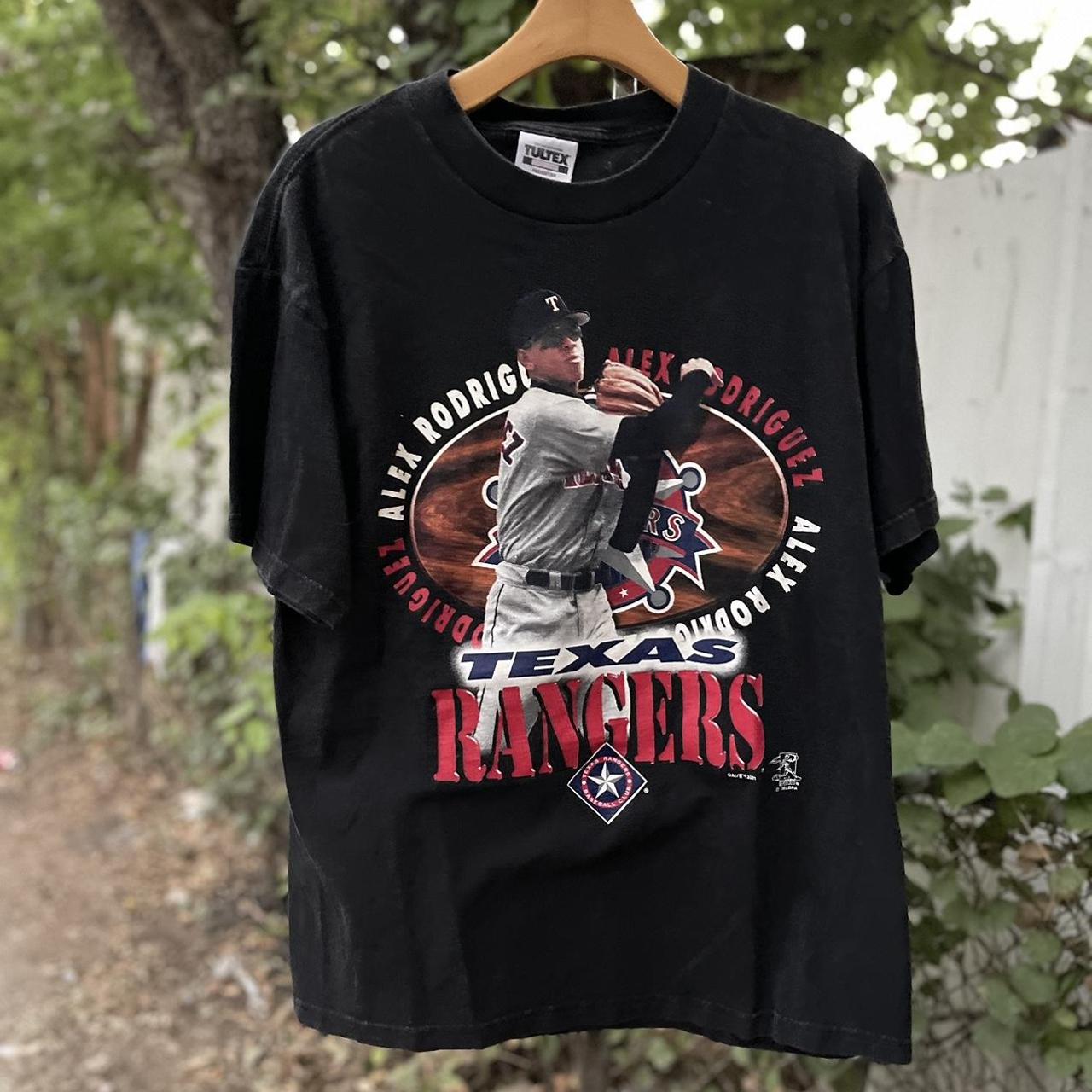 Classic Texas Rangers T-Shirt. Size Small. Dark Grey - Depop