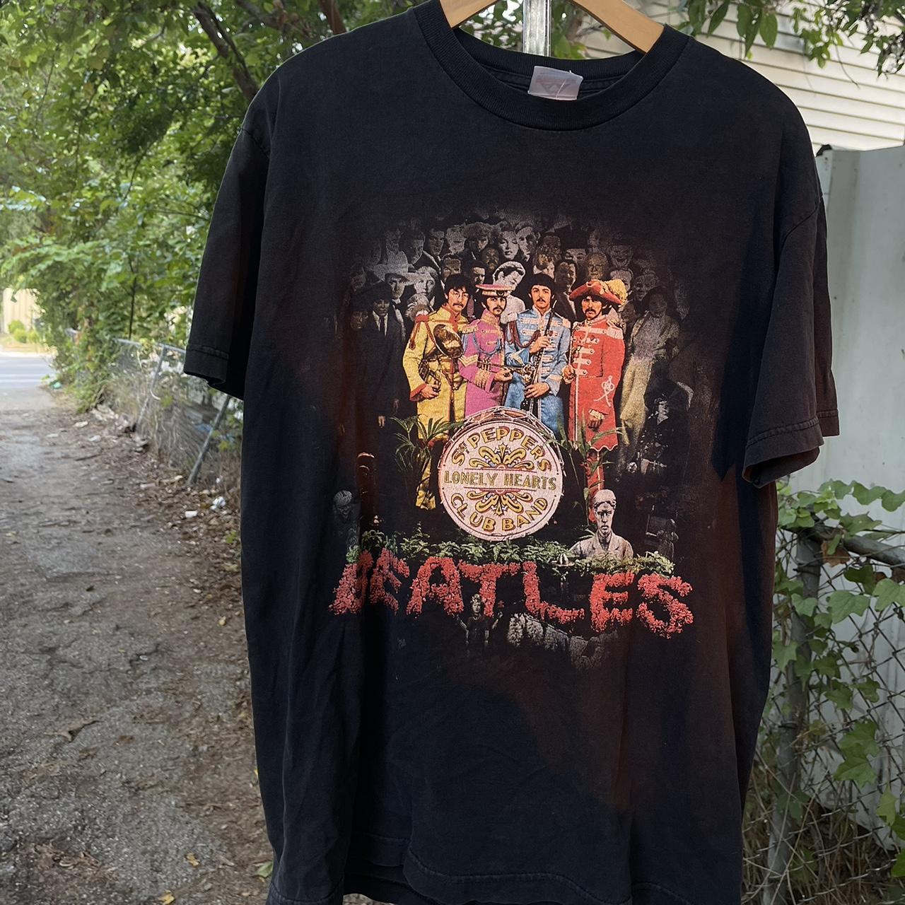 Beatles Sgt. Pepper's Lonely Hearts Club Band T-Shirt Size: XL Black