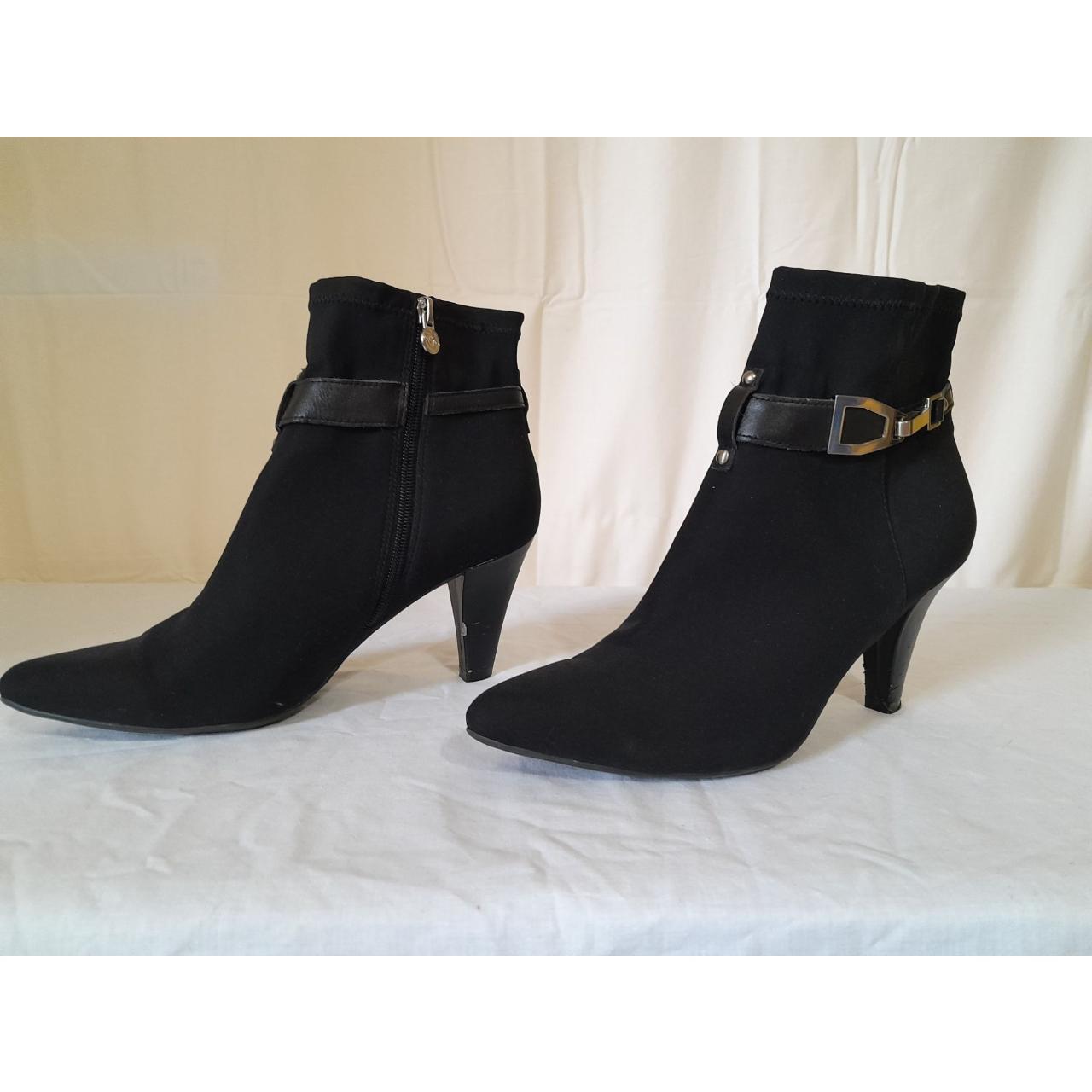 Etienne aigner black on sale boots