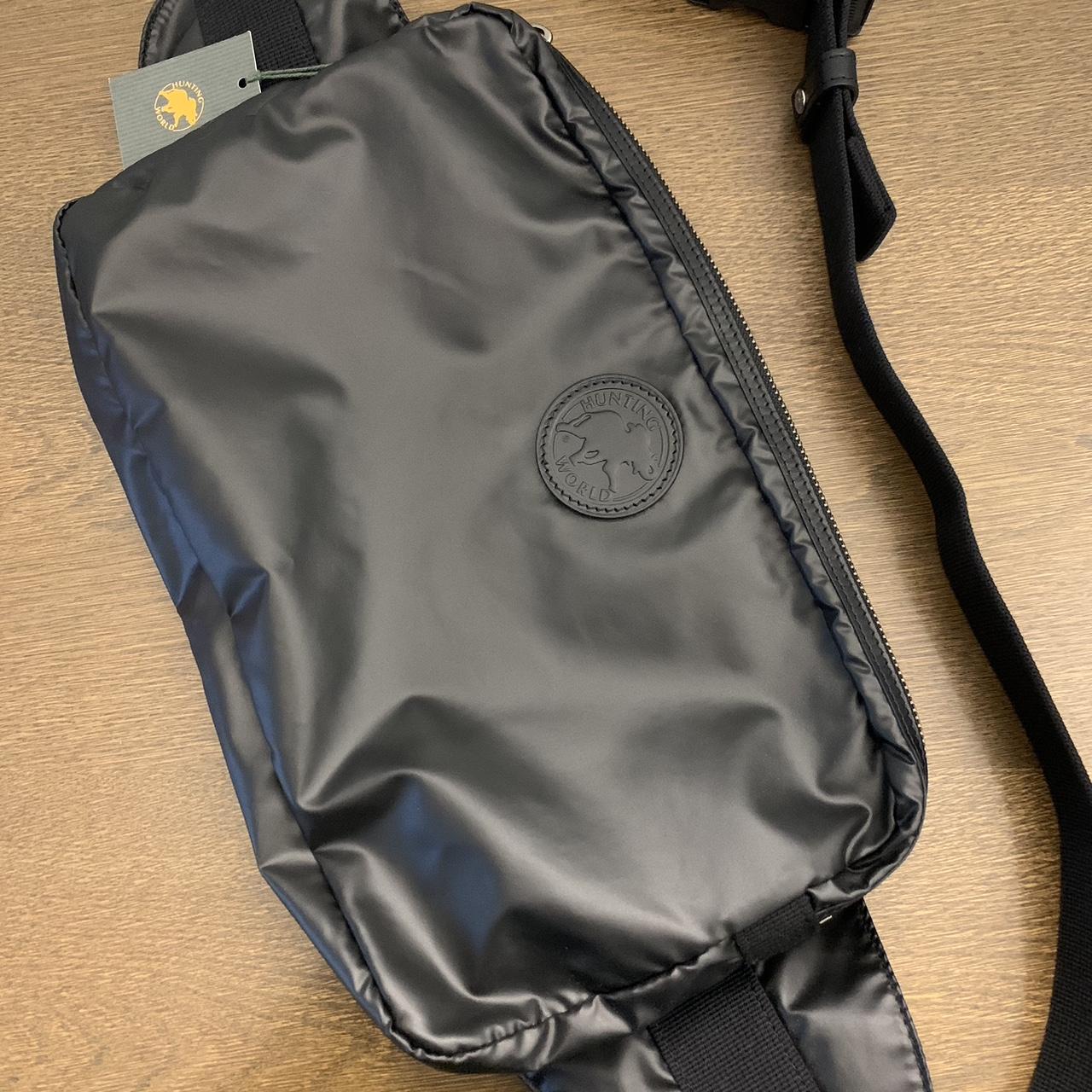 HUNTING WORLD NEW YORK Battue light body bag Limited... Depop