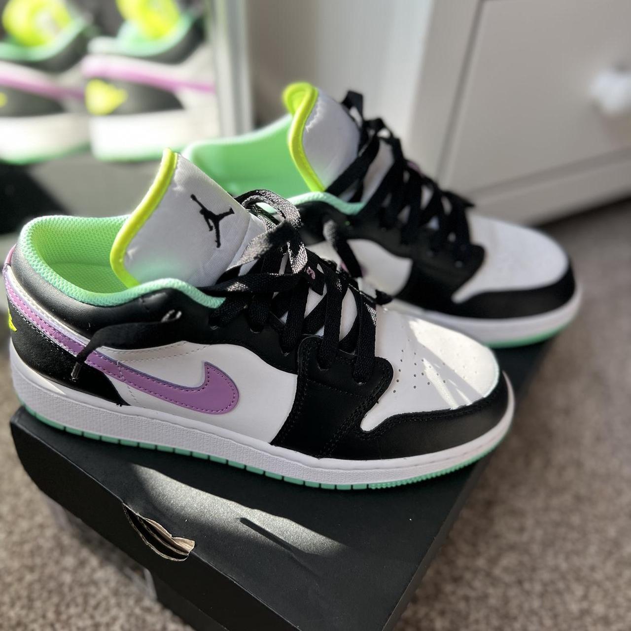 air jordan 1 low violet shock