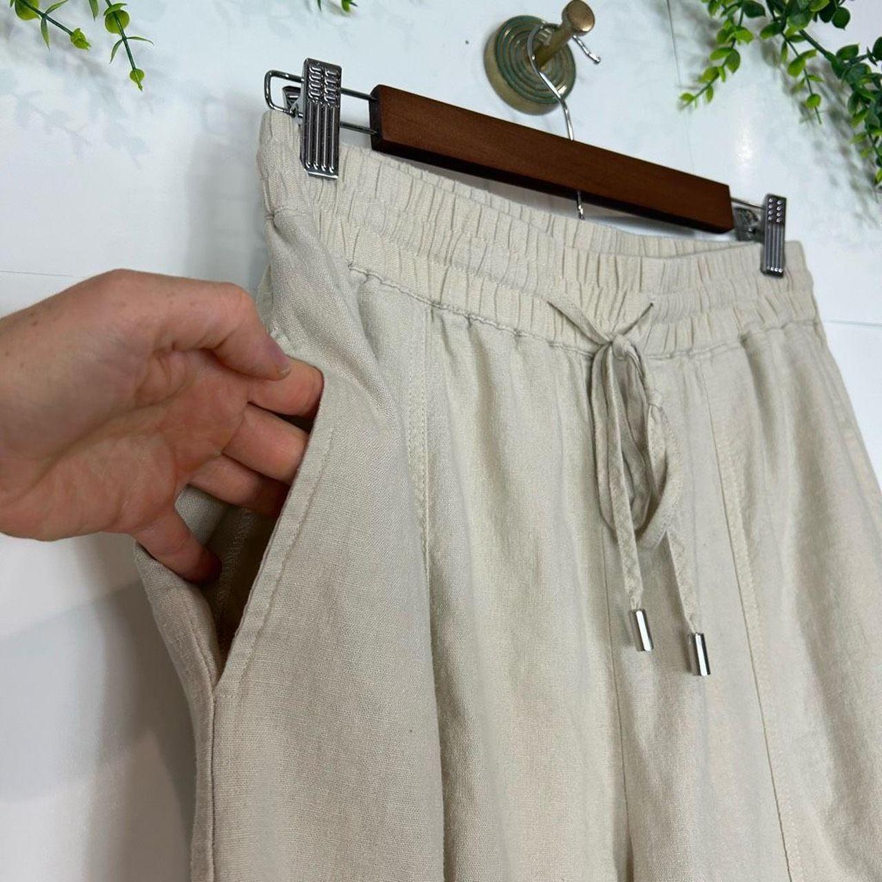ZARA Carrot Fit Linen Blend Trousers Sizes: XS S M L XL Price: MVR 750  Description: High-waist trousers made of a linen blend. Side pock