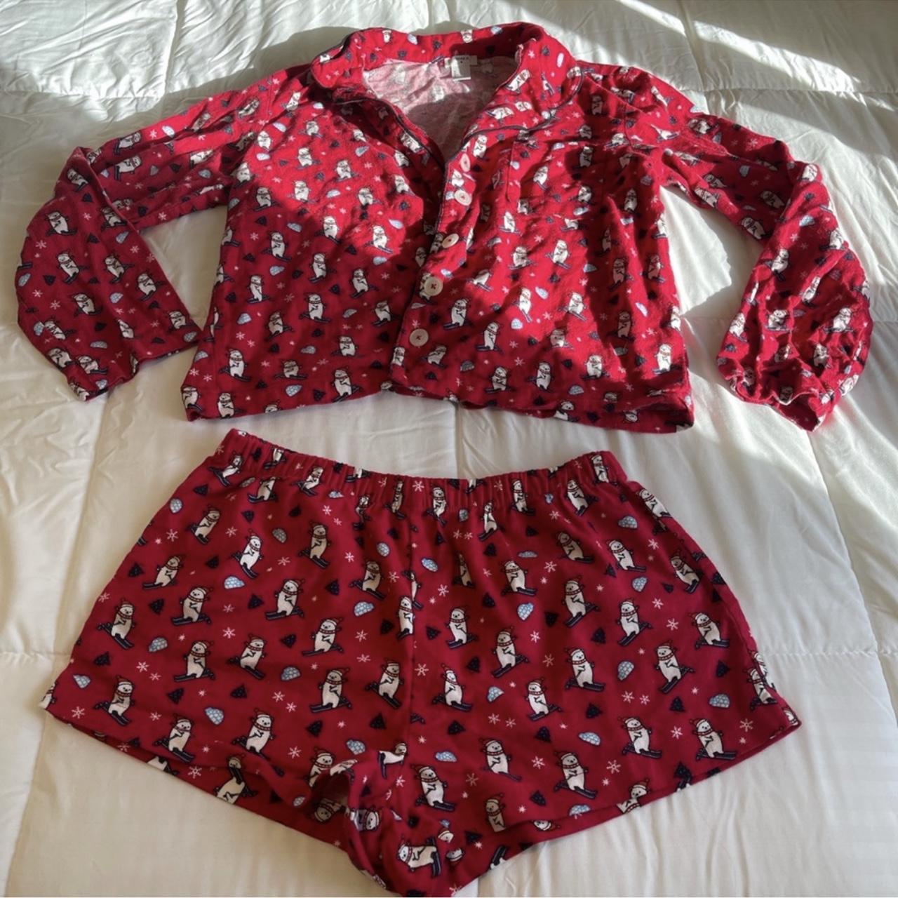 Forever 21 Pajama Set 🐻‍ ️🎄📍 Size Small - Depop