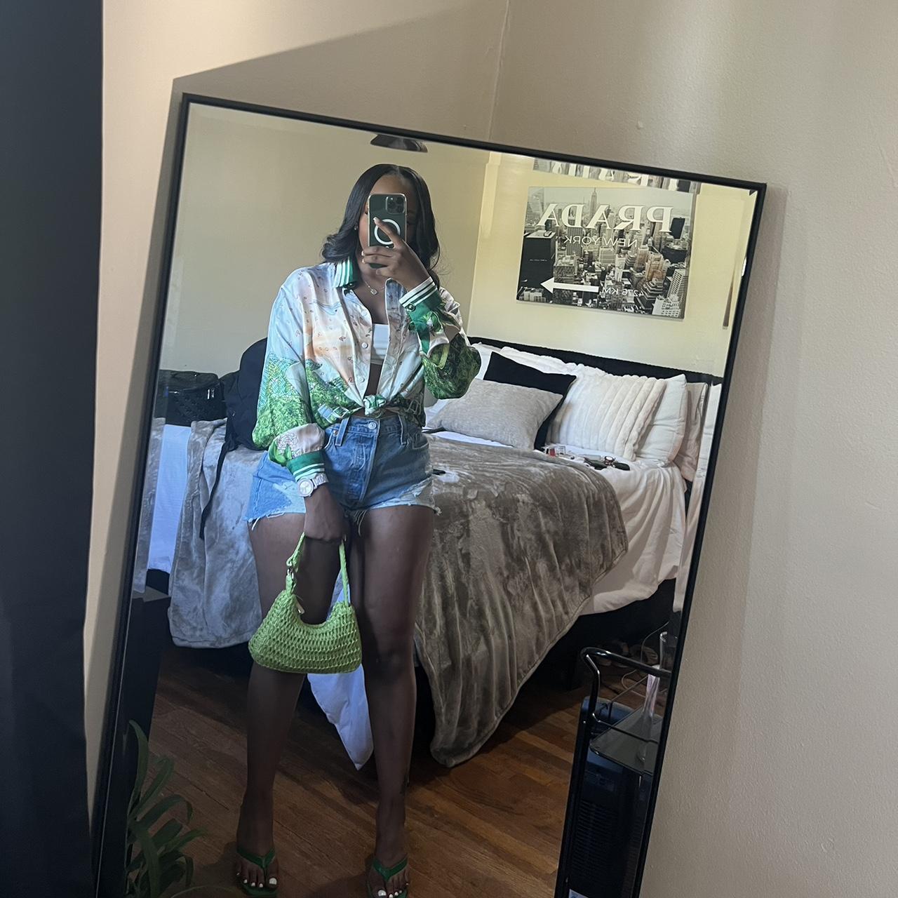 item listed by deandreawhite