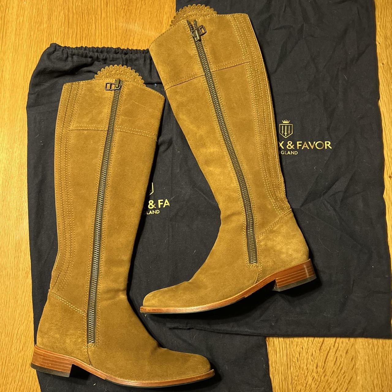 FAIRFAX & FAVOR Women's Brown and Tan Boots Depop