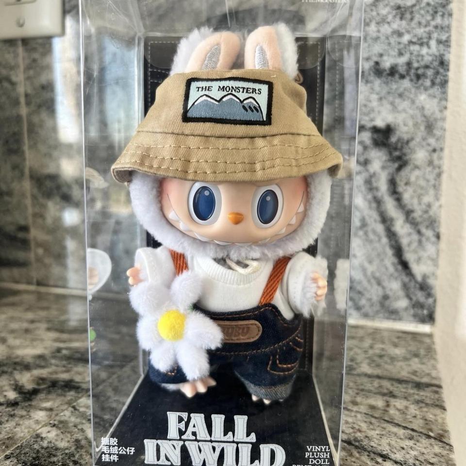 b*p様 【 シークレット】CRYBABY WildbutCutie フォンチャ Original POPMART CRYBABY Wild but Cutie Series Vinyl Plush