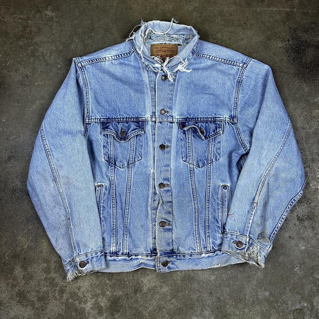 Vintage 90s Levis Type-3 denim jacket - measure... - Depop