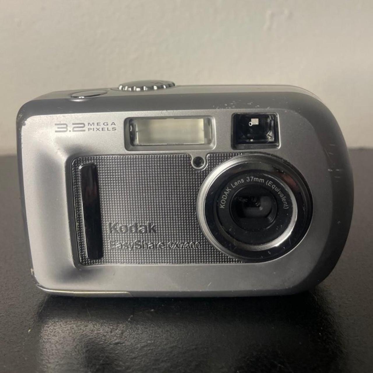 Kodak EasyShare C300 Digital Camera TESTED Camera... Depop