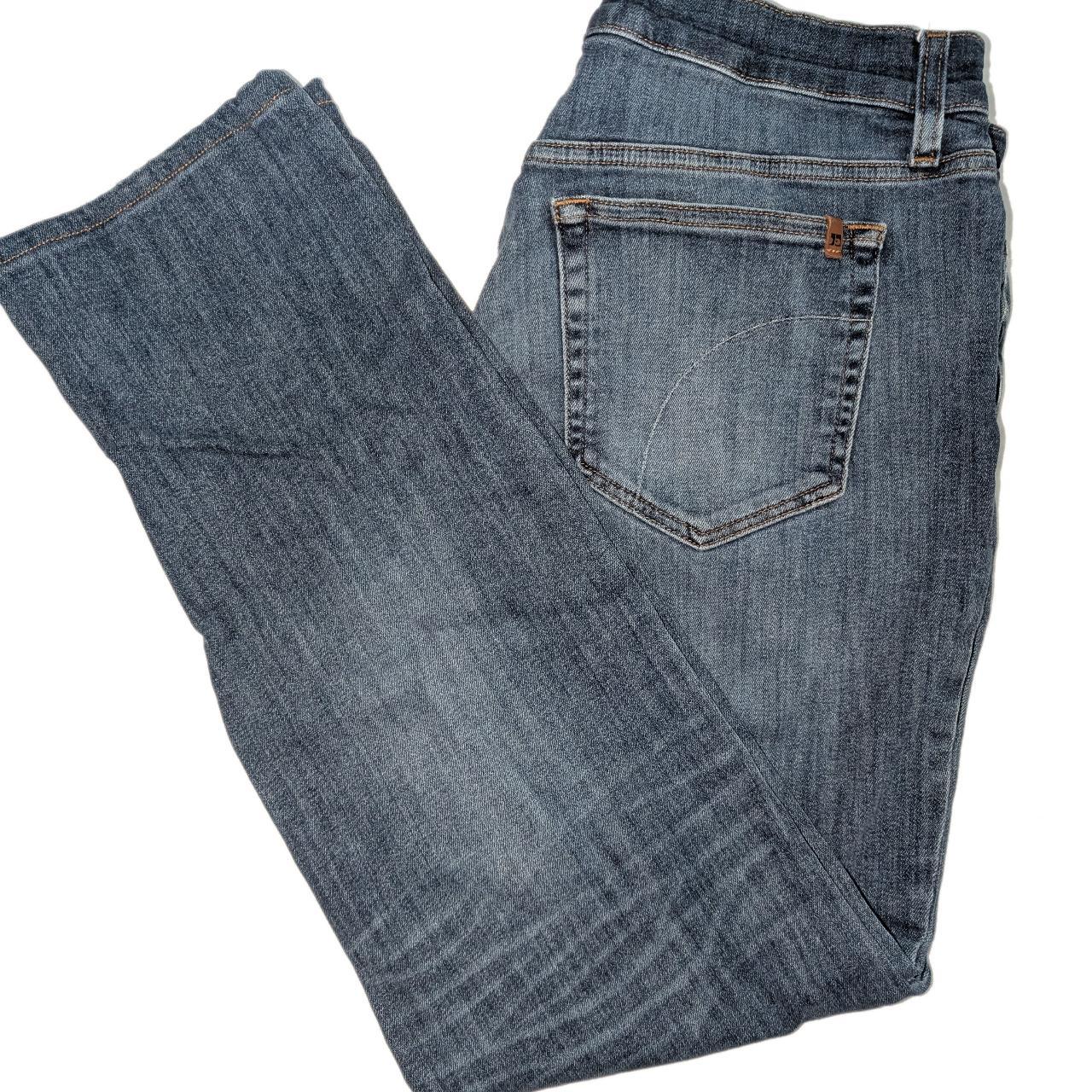 item listed by quick_closet_grabs