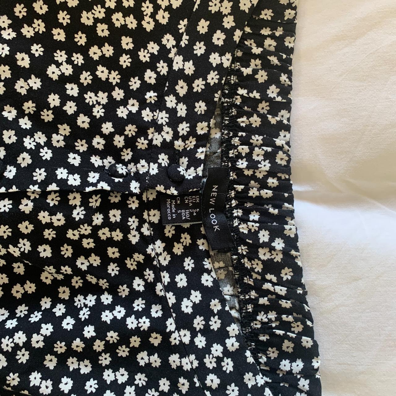 Black and white floral skirt SIZE: UK- 6 EU-... - Depop