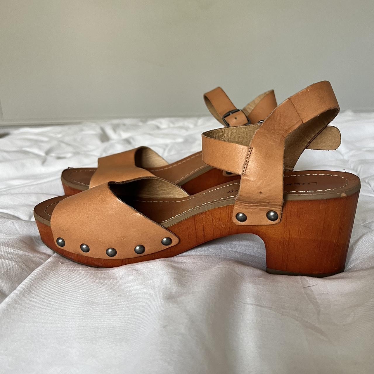 lucky brand clog sandals