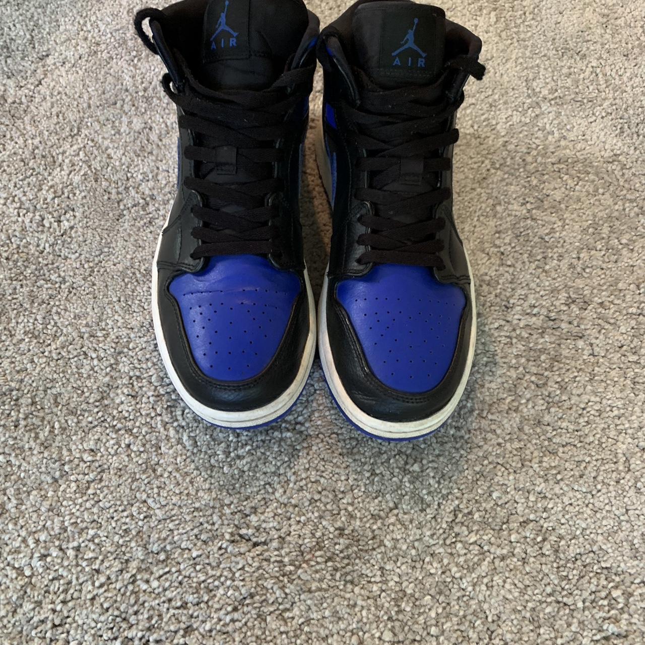jordan 1 mid black hyper