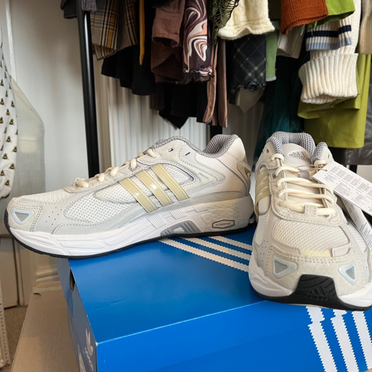 ADIDAS RESPONSE CL TRAINERS New In Box, RRP: £100.... - Depop