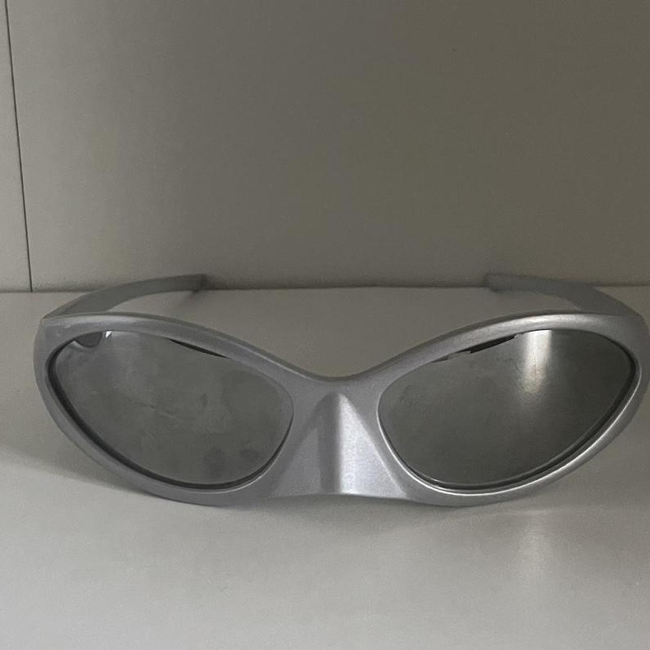 Women's Grey Sunglasses (2)