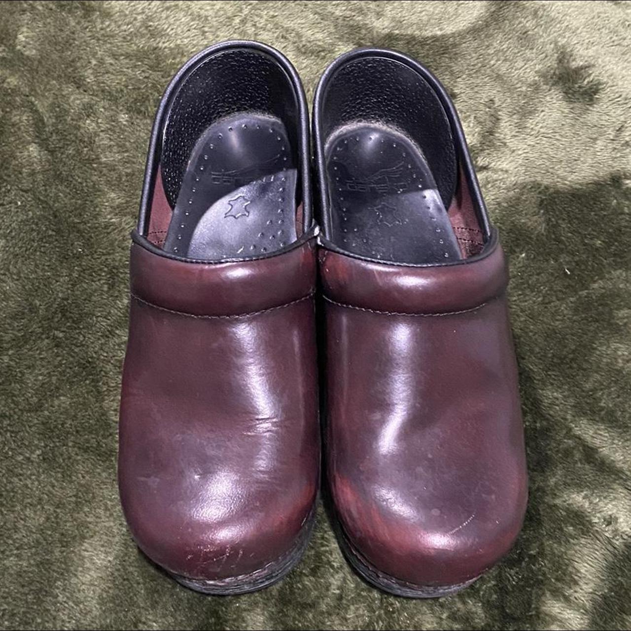 Dansko clogs 2024 size 38