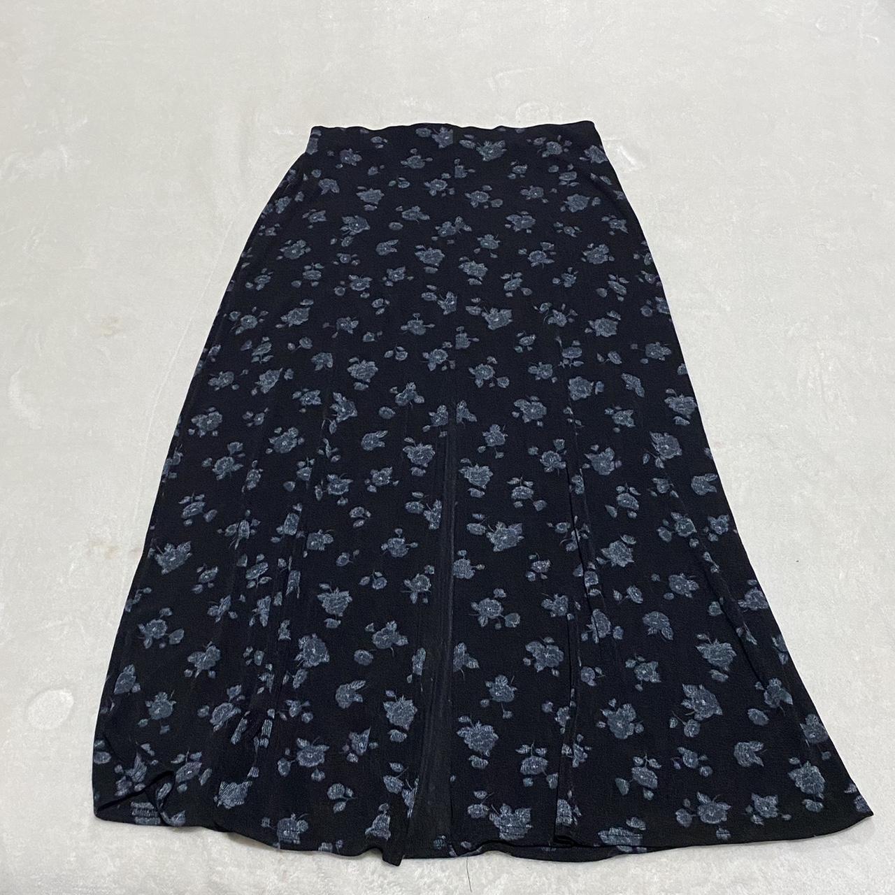 Navy maxi skirt Stretch material Labeled L... - Depop