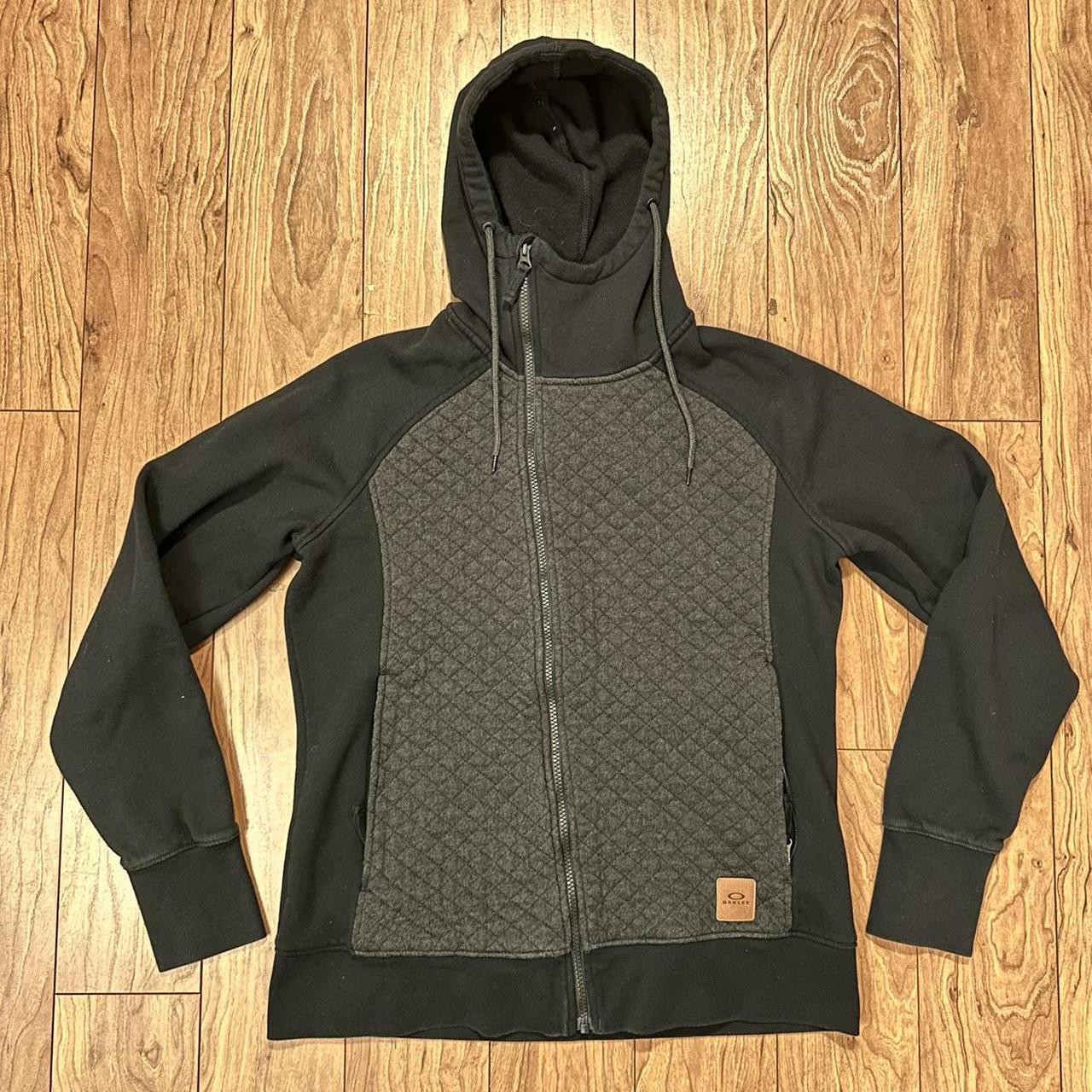 Oakley hotsell sundown hoodie