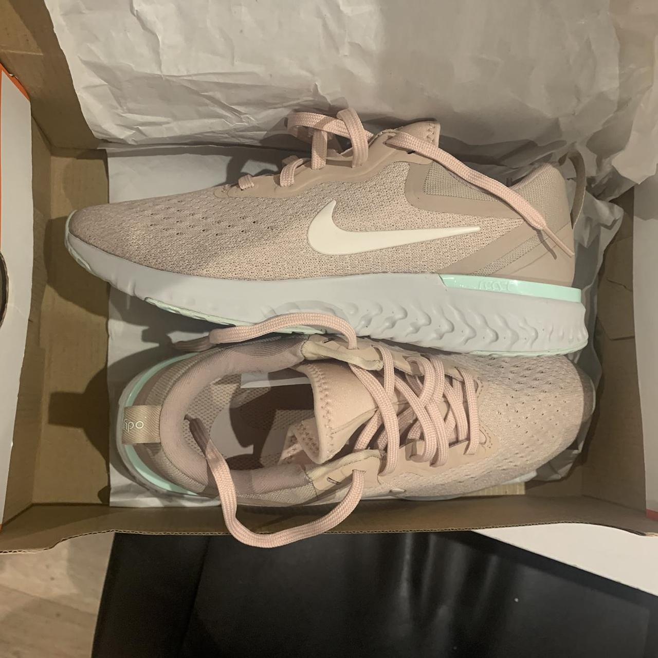 Nike odyssey react ladies best sale running shoes