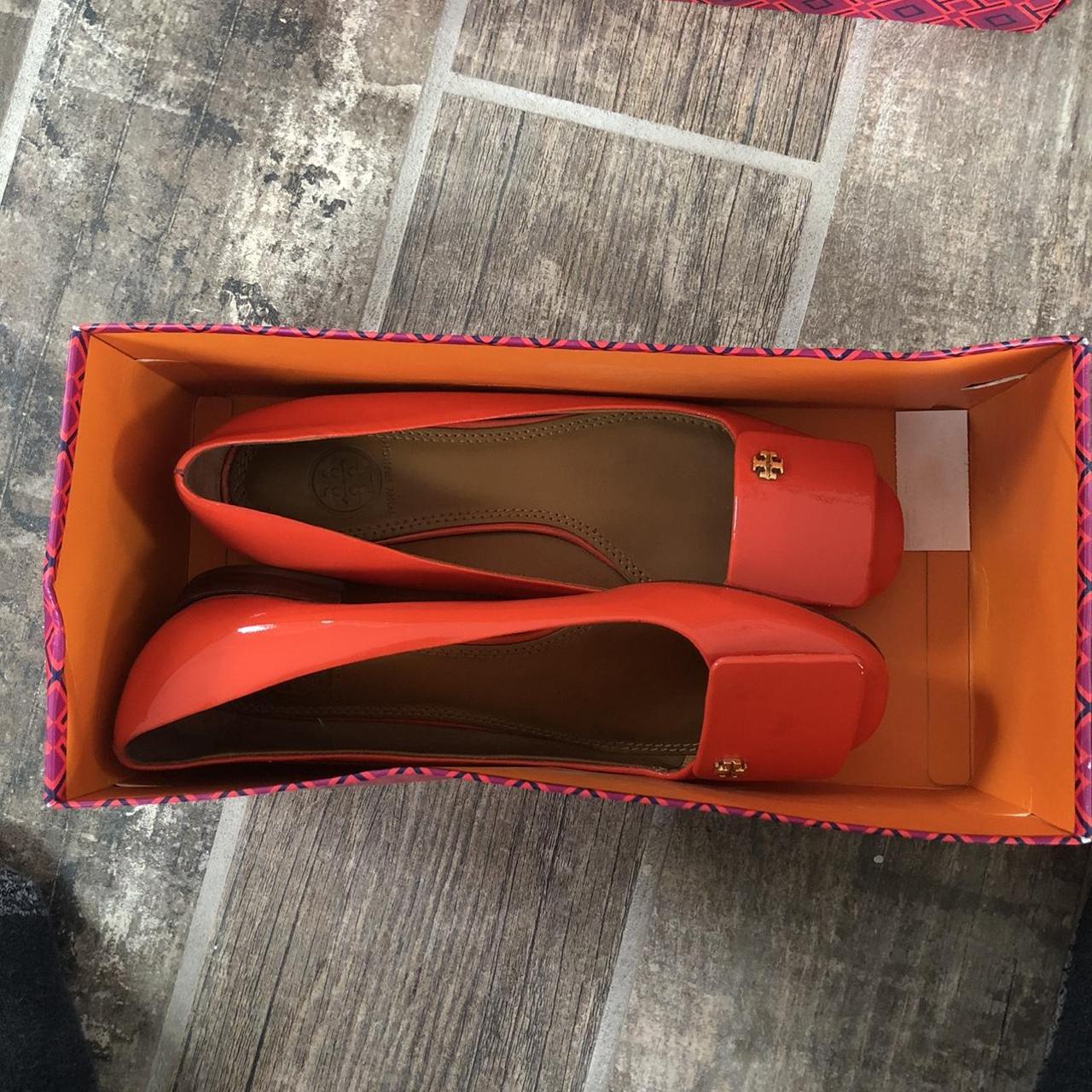 Tory Burch Women's Orange Loafers | Depop