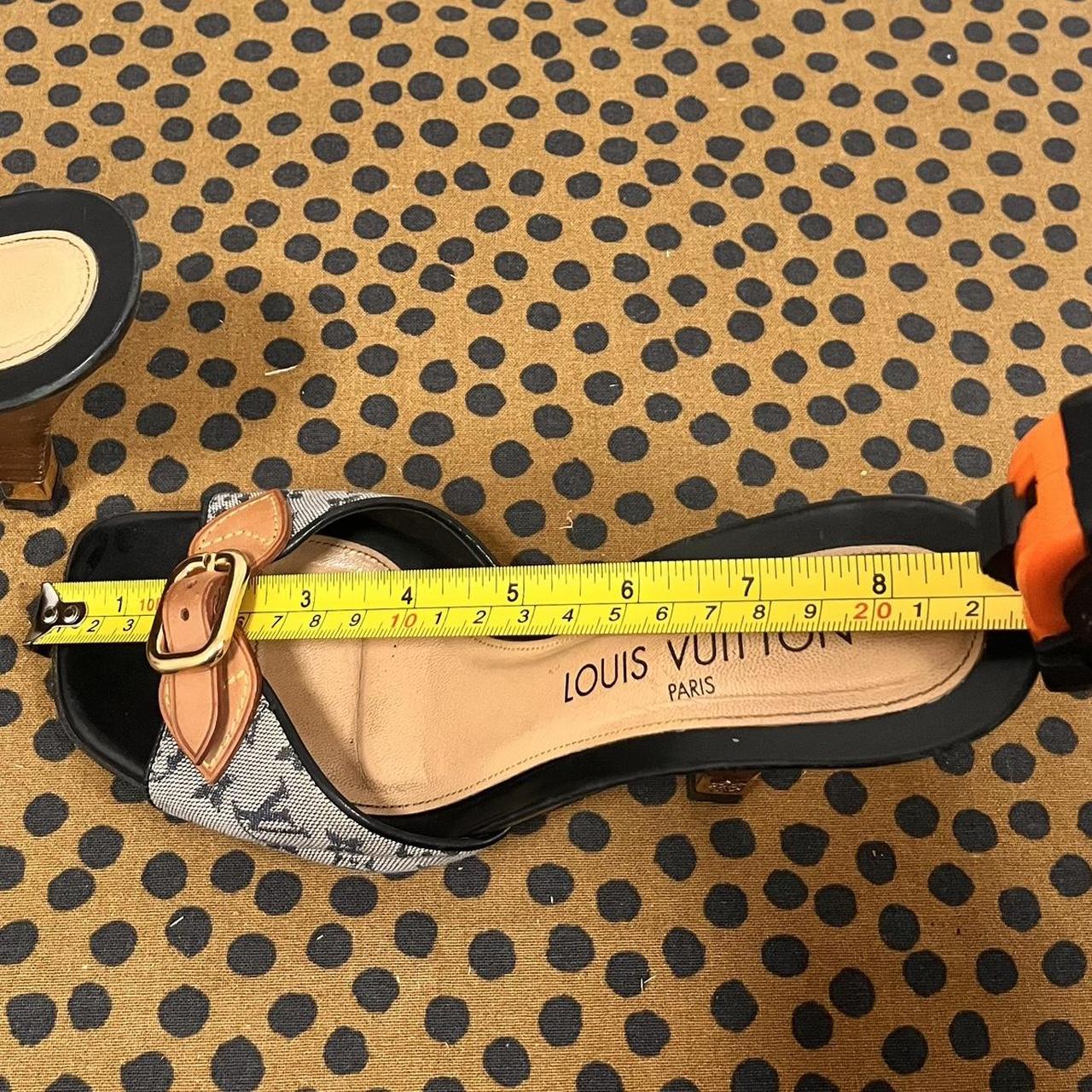 Louis Vuitton leather and woven print Depop