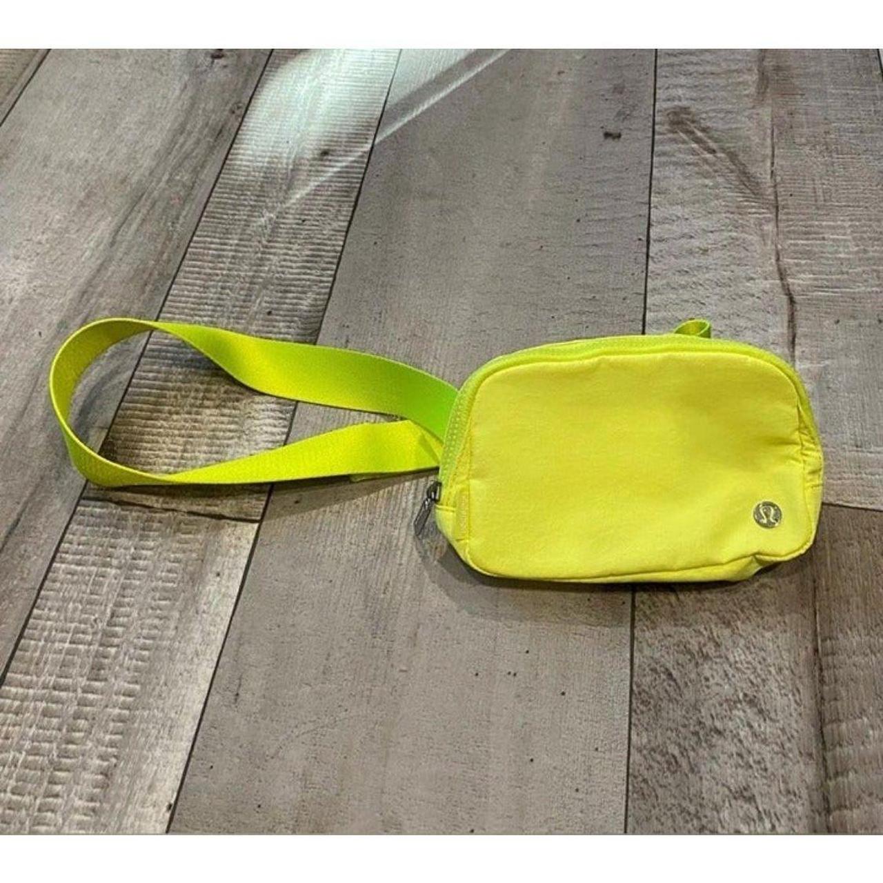 Lululemon Everywhere Belt Bag *1l In Neon