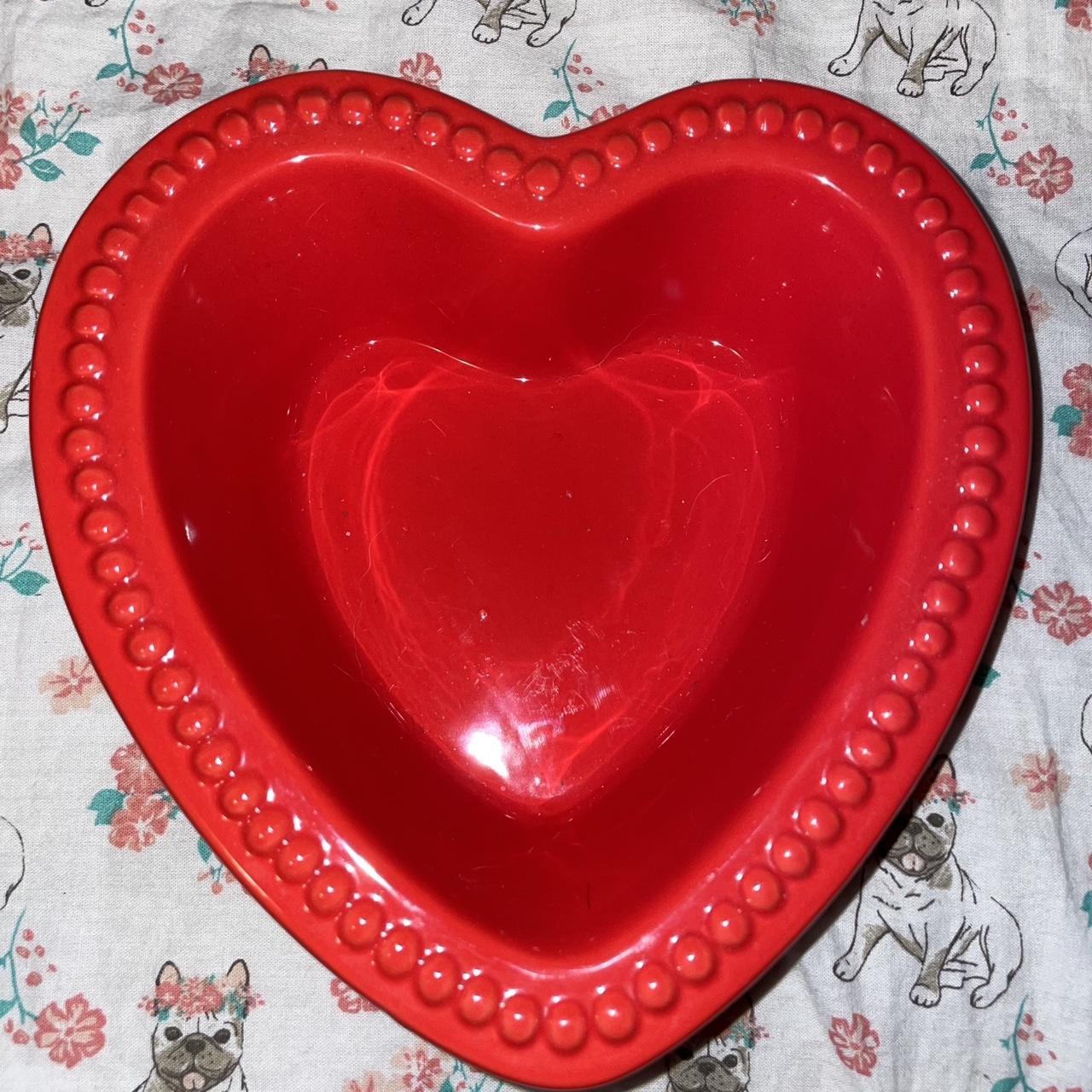 Chantal Bakeware Heart Bowl. Free Shipping!!... - Depop