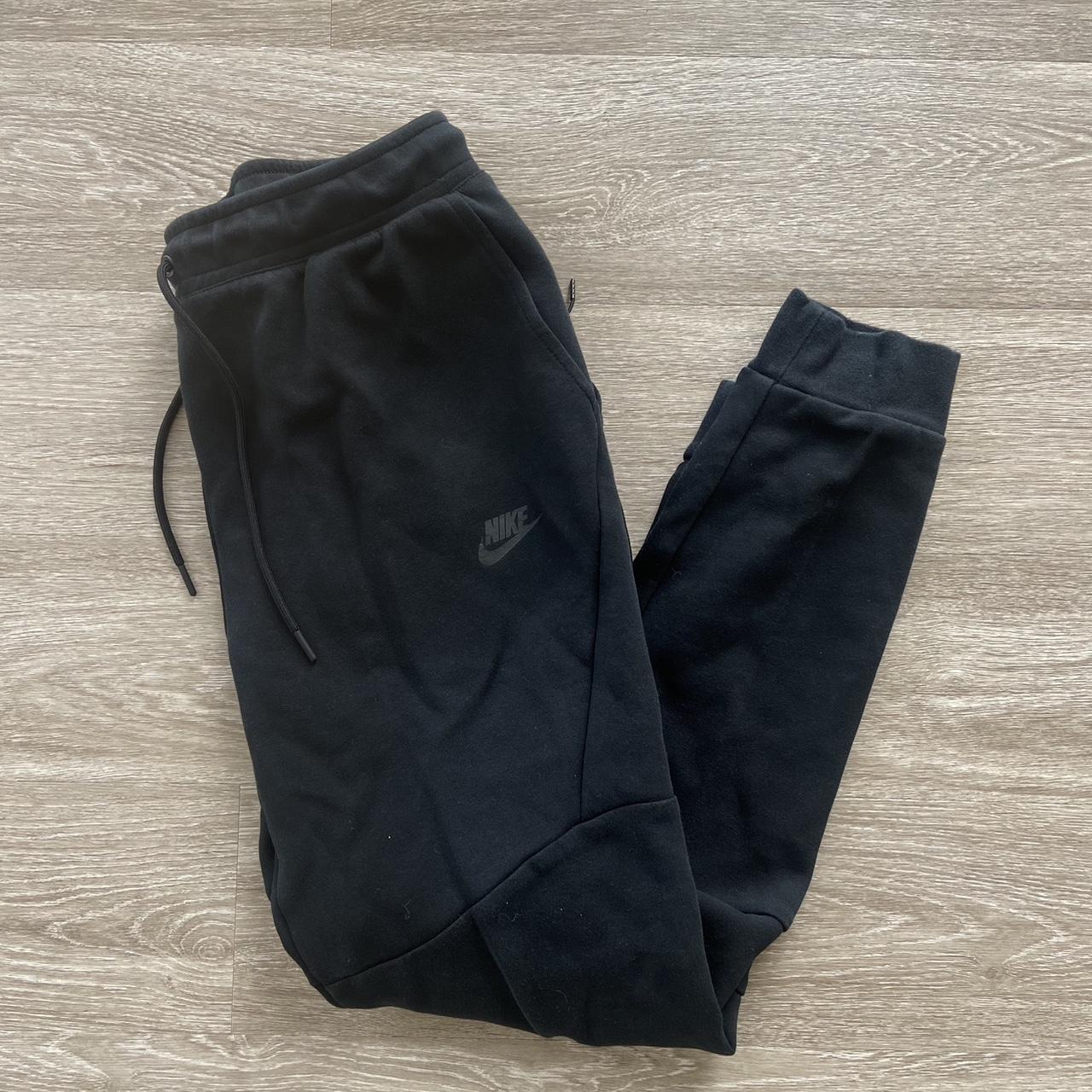 jd nike tech fleece joggers black