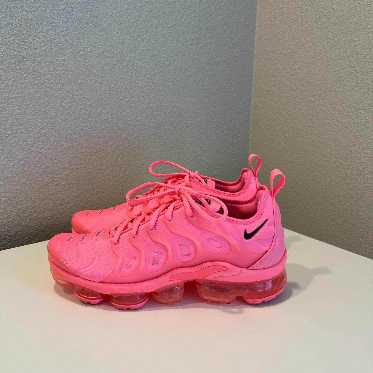 Brand new unworn pink Nike Vapormax Women s size