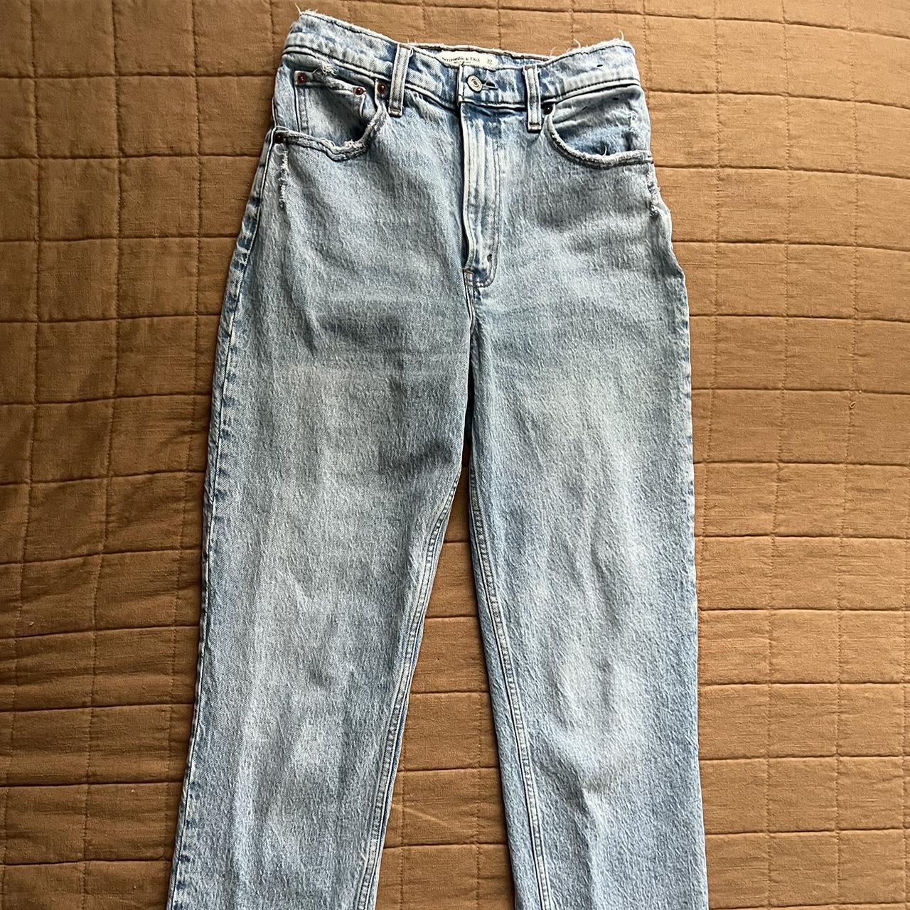 Abercrombie & Fitch Women's Blue Jeans | Depop