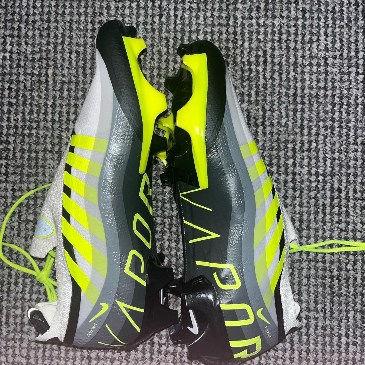 nike boots 95