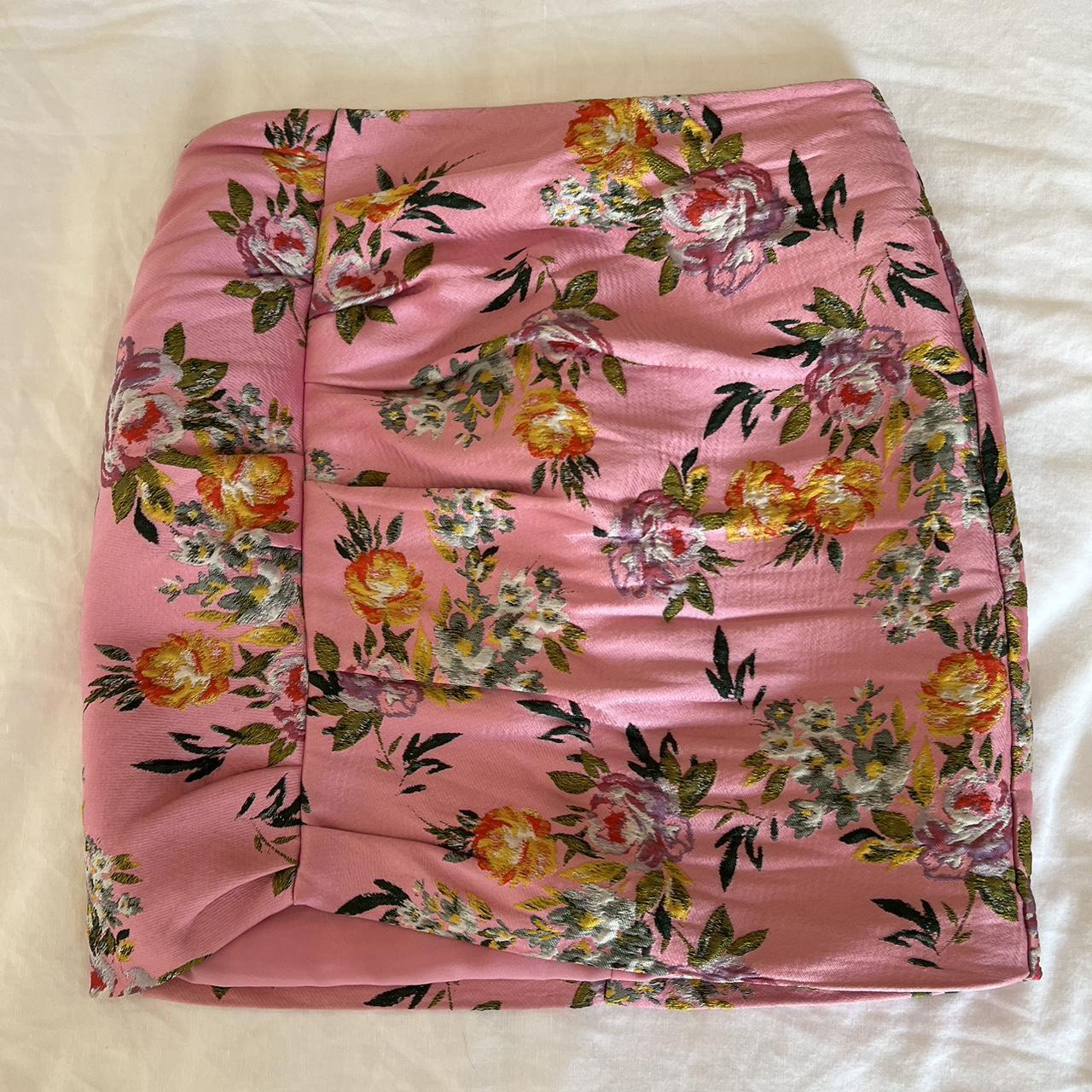 Bec and Bridge pink floral mini skirt. Absolutely... - Depop
