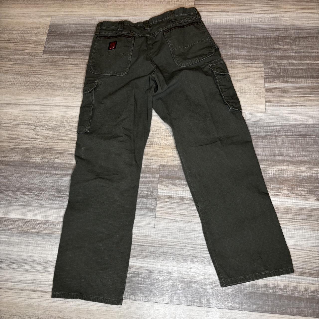 Wrangler Riggs Work Pants Size - 36 x 32 fits... - Depop