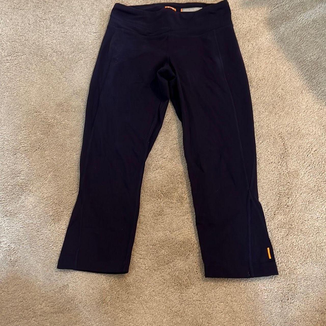 lucy hatha capri legging XS blue/purple. Don't miss - Depop