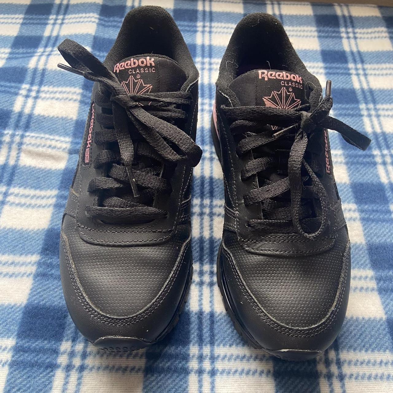 Reebok black best sale and pink trainers