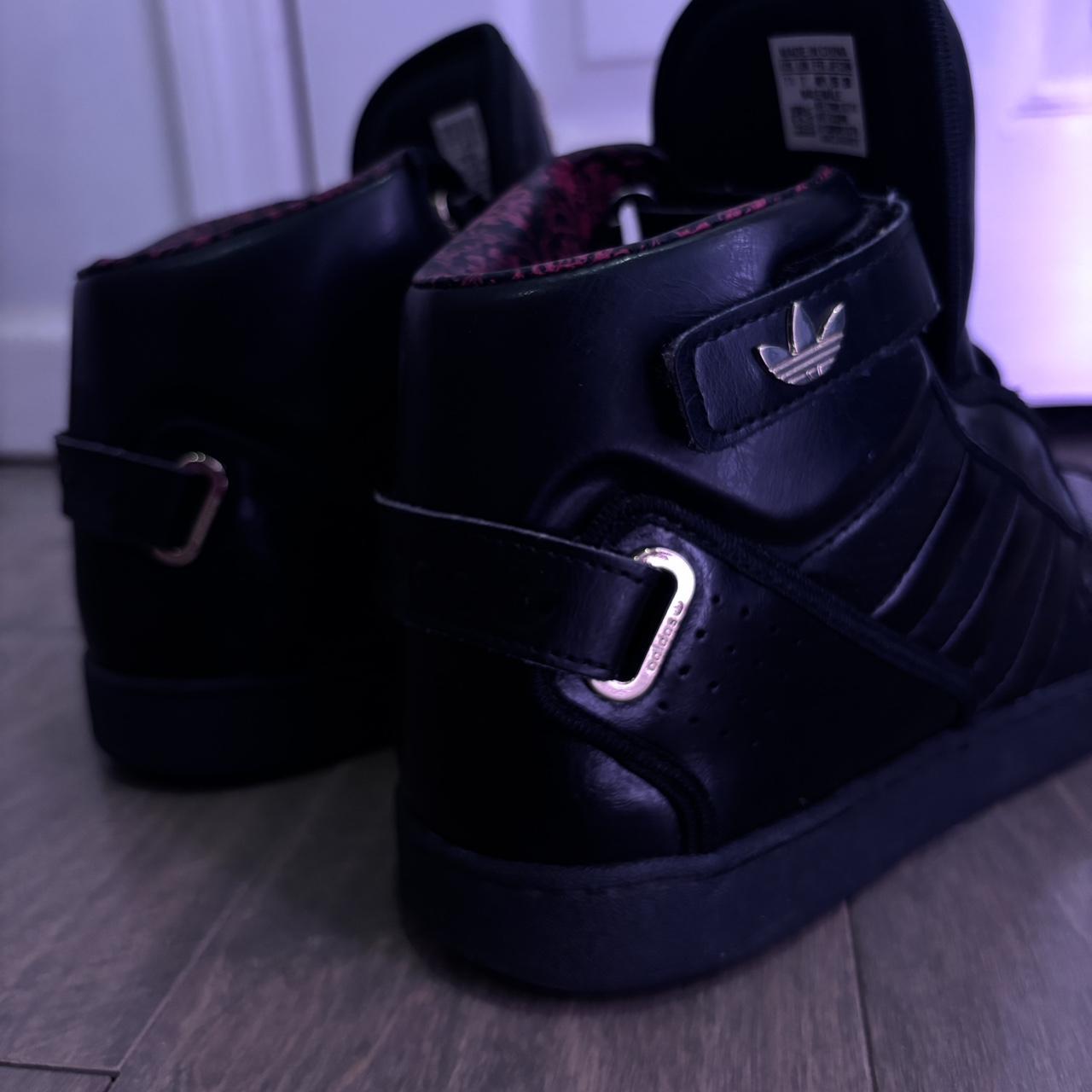 jeremy scott adidas flintstones