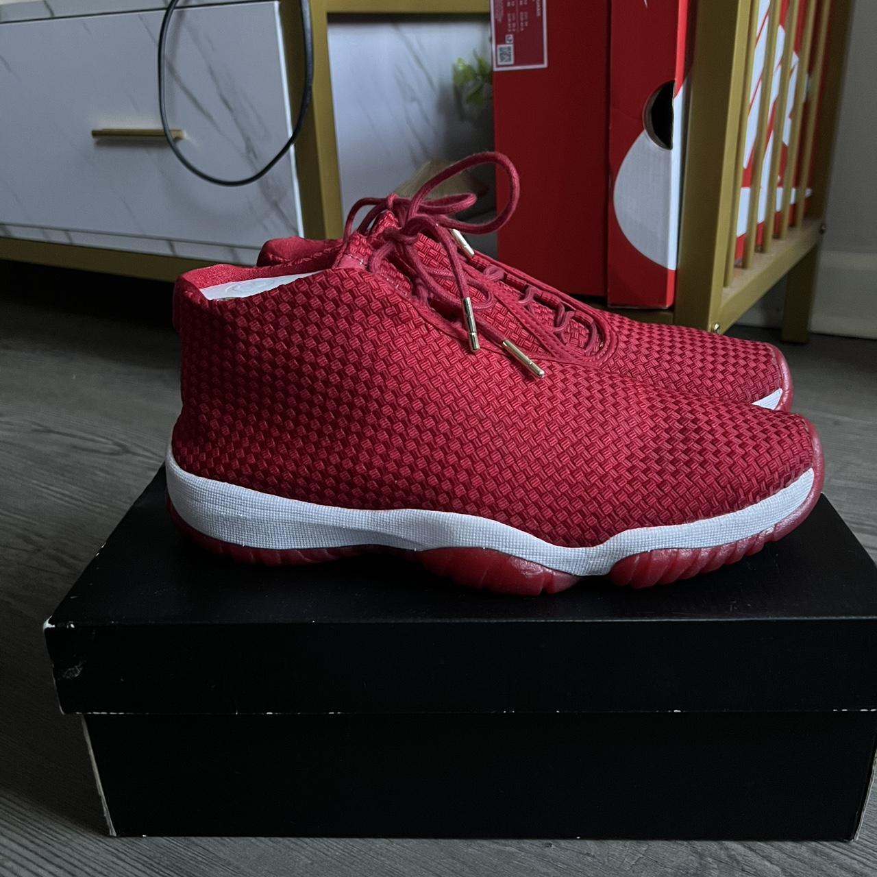 jordan future gym red