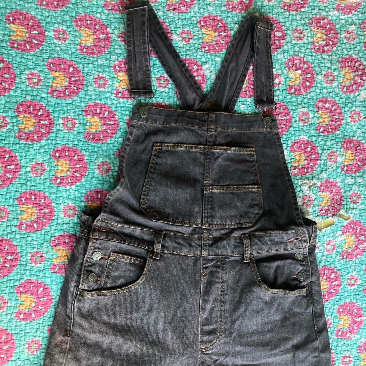 item listed by thriftybeetextiles