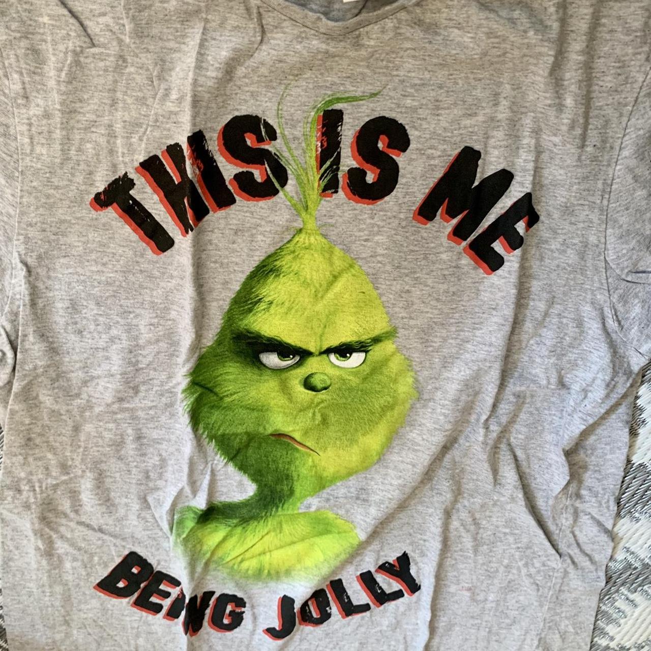 Official The Grinch Universal Studios T-Shirt in... - Depop