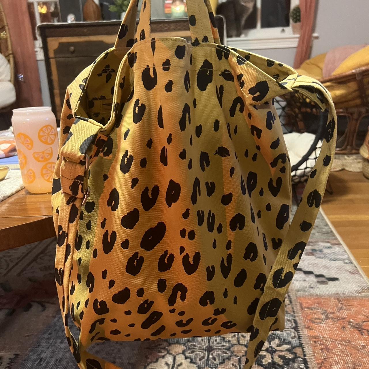 baggu cheetah tote - Depop