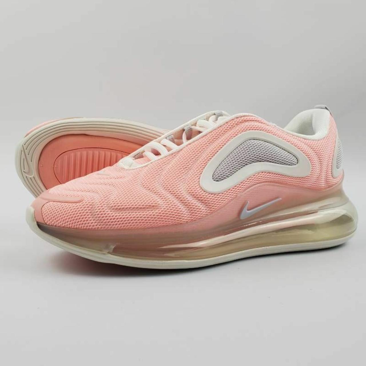 Pink nike air max 720 best sale