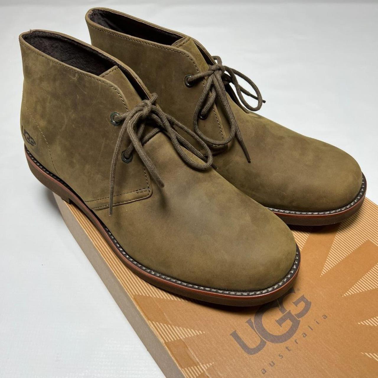 Olive green sale men uggs