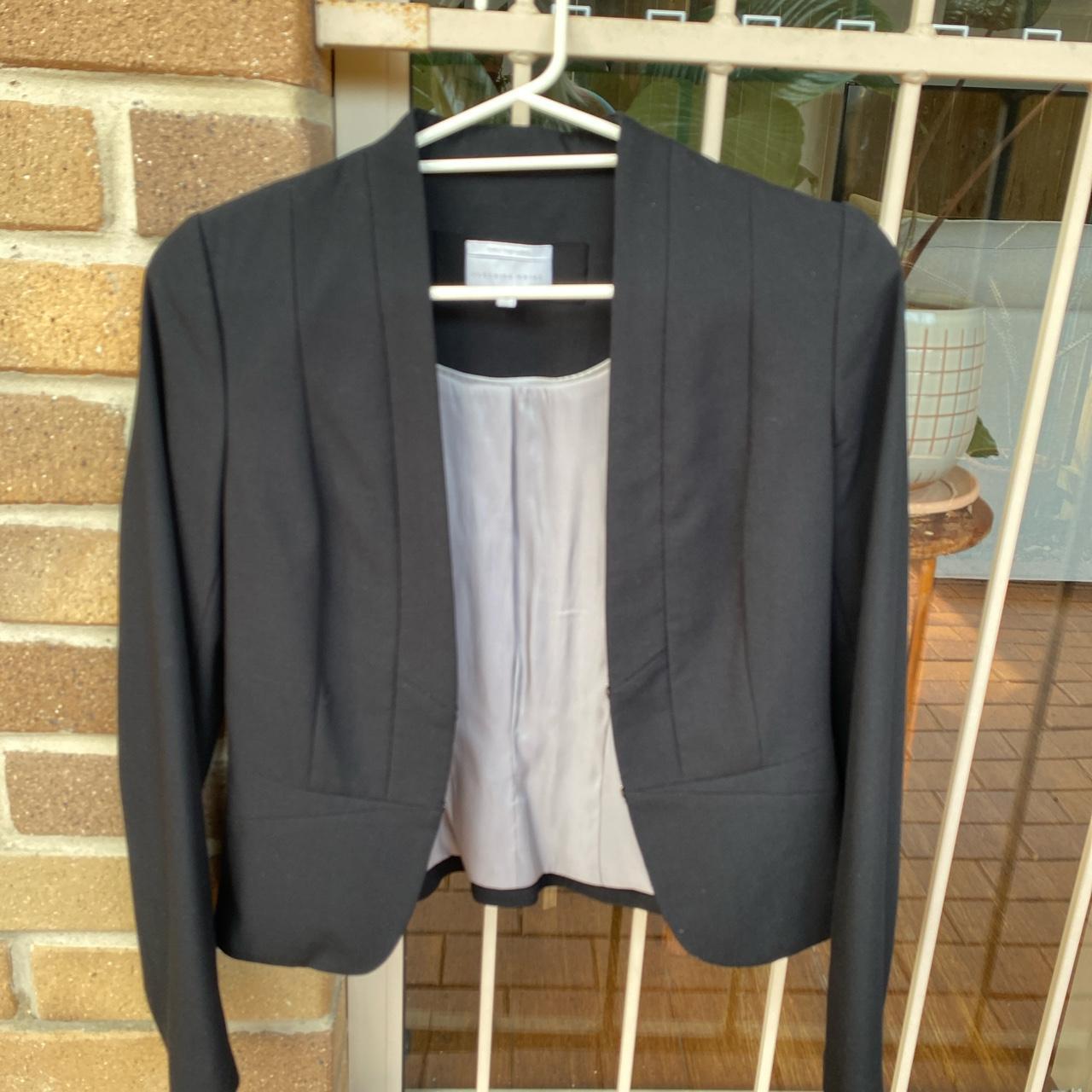 Veronika Maine black blazer in excellent... Depop
