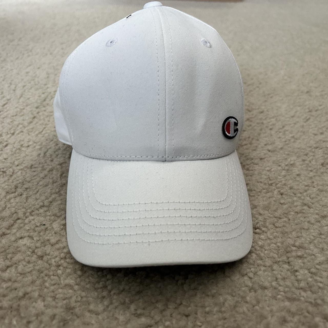 White champion hat - Depop