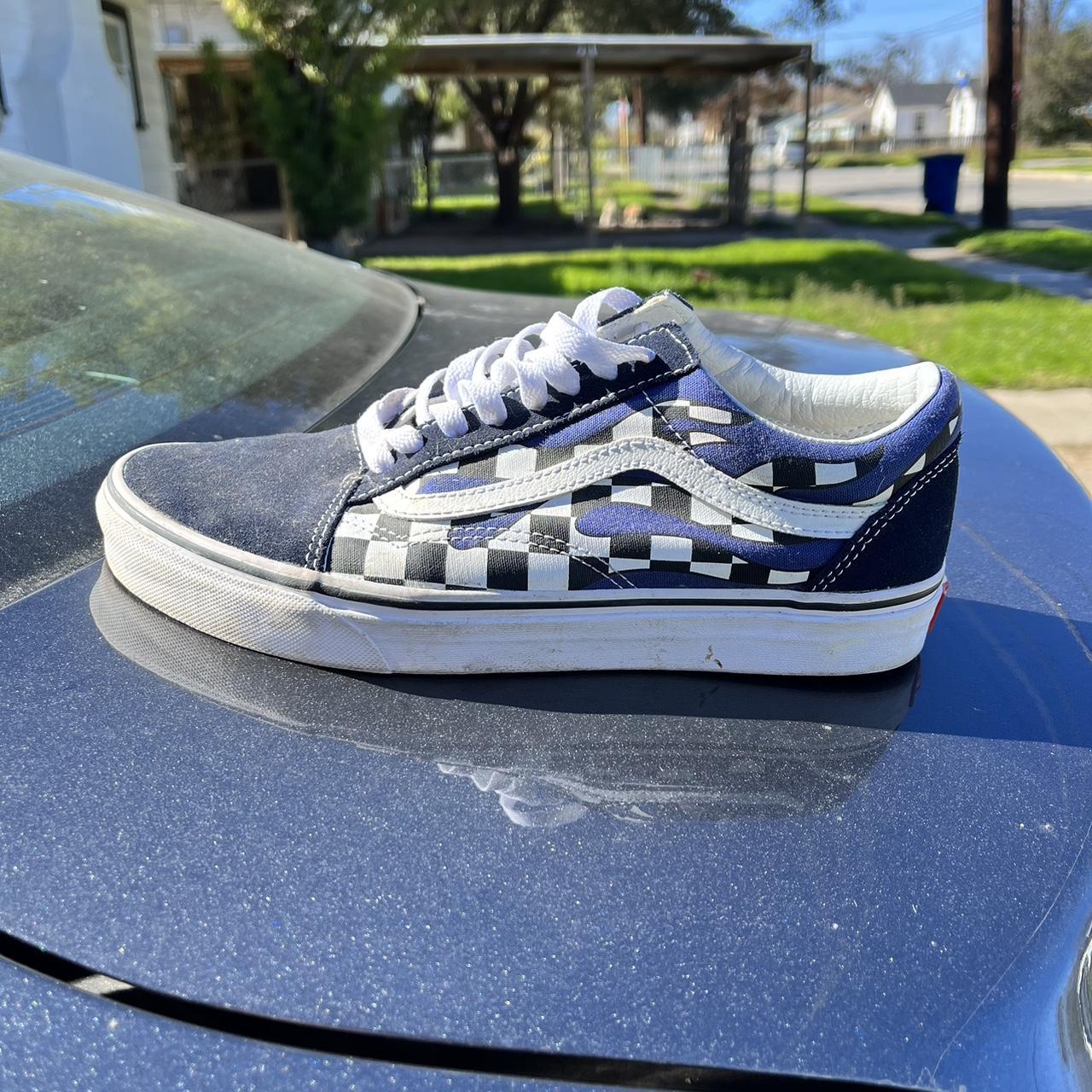 Vans checkered blue on sale flame