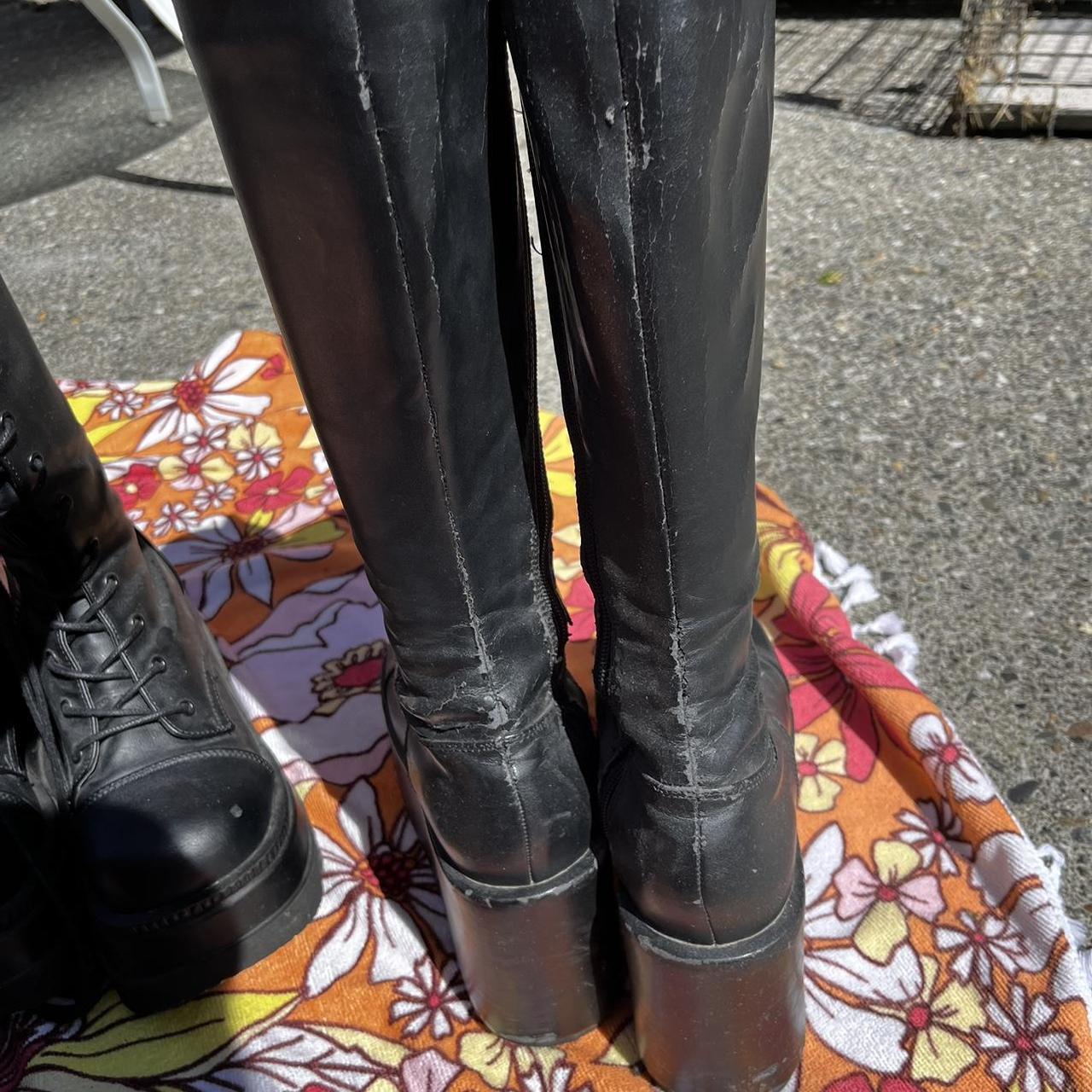 Hot Topic Women's Black Boots (3)